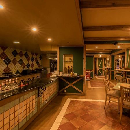 Hotel Nahar Nilgiris Утакаманд Экстерьер фото