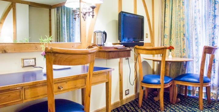 Hotel Nahar Nilgiris Утакаманд Экстерьер фото