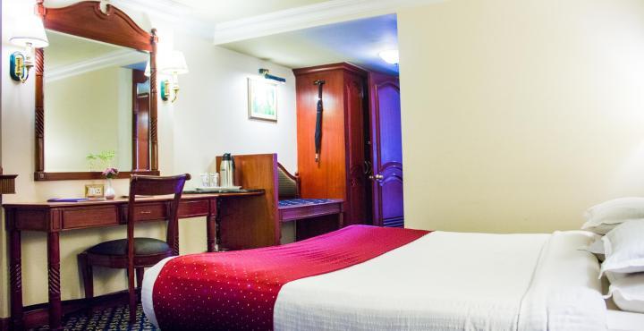 Hotel Nahar Nilgiris Утакаманд Экстерьер фото