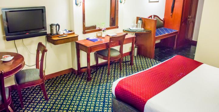 Hotel Nahar Nilgiris Утакаманд Экстерьер фото