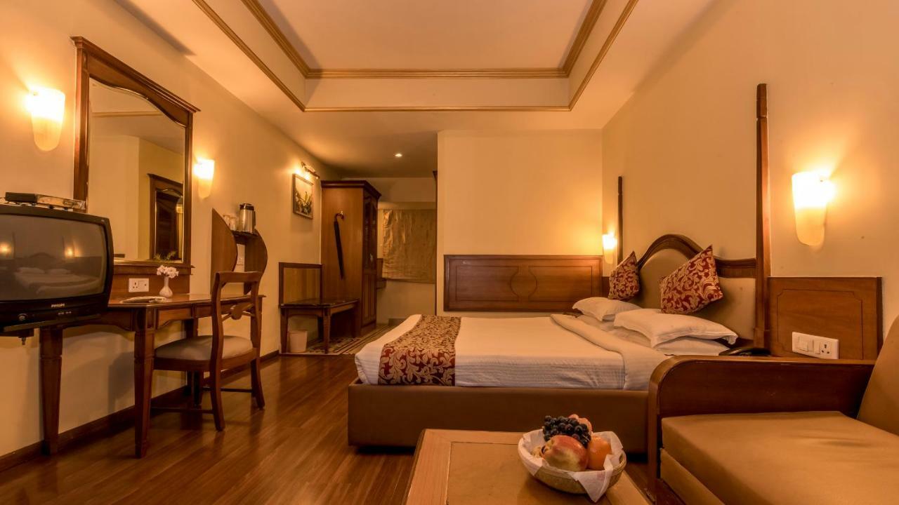 Hotel Nahar Nilgiris Утакаманд Экстерьер фото